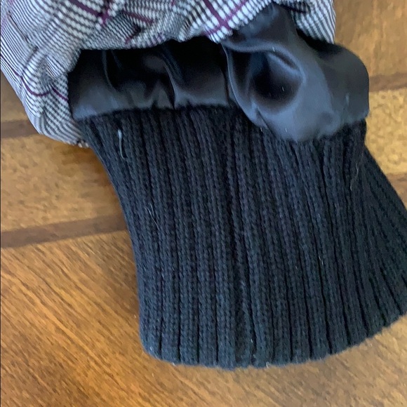 #  Guess Jacket - Picture 10 of 16